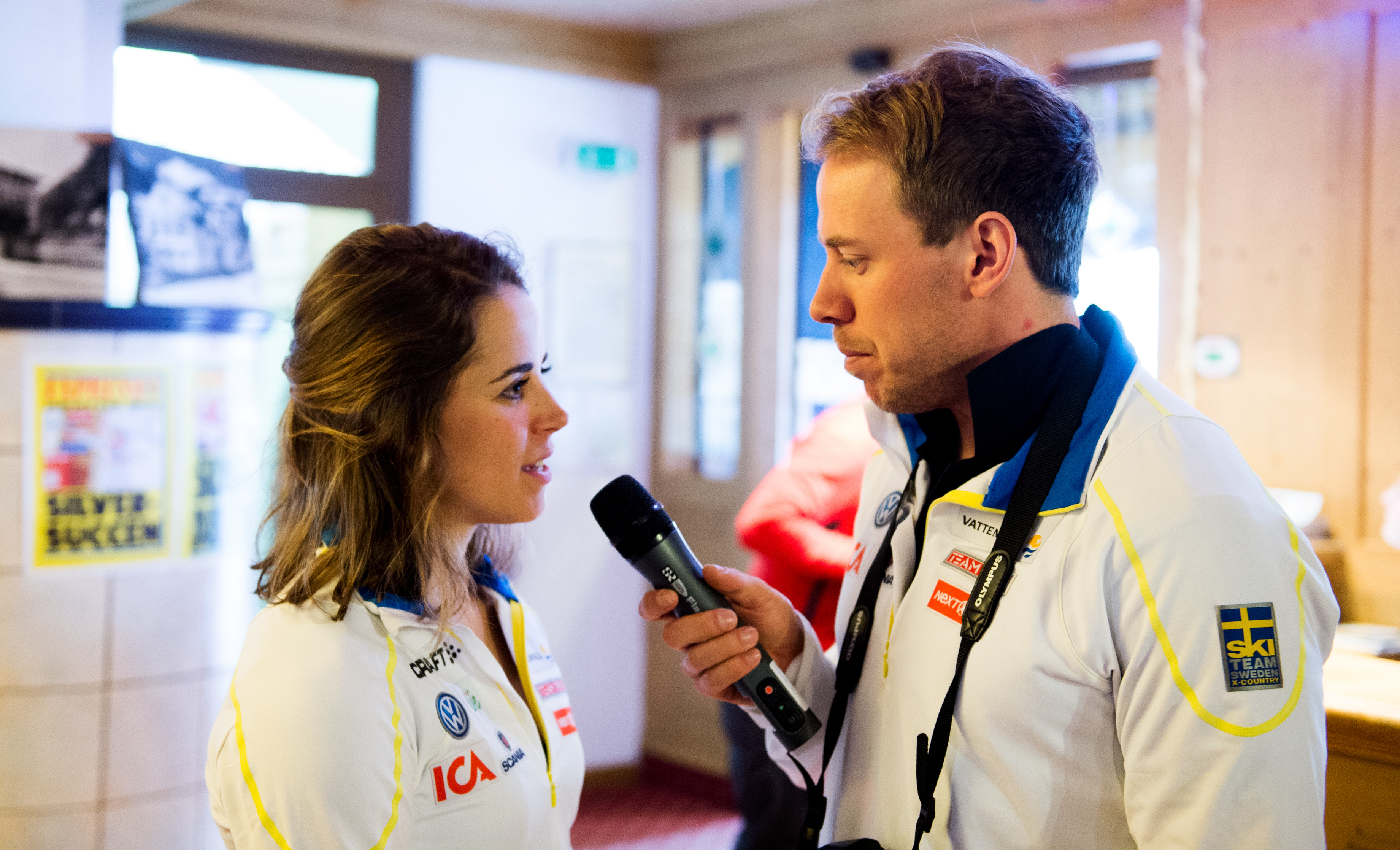 Efter tio, Emil Jonsson, Anna Haag, Blogg